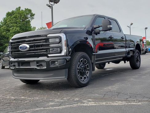 Used 2025 Ford F350 Platinum AWD/4WD image 7