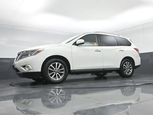 Used 2015 Nissan Pathfinder S image 62