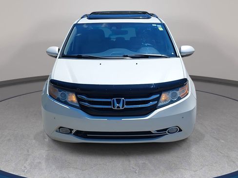 Used 2016 Honda Odyssey Touring Elite image 2