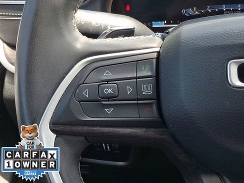 Used 2023 Jeep Grand Cherokee L Limited image 23