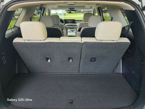 Used 2022 Hyundai Palisade SEL w/ Premium Package FWD image 13