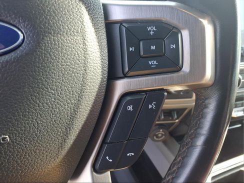 Used 2022 Ford F350 Platinum image 19