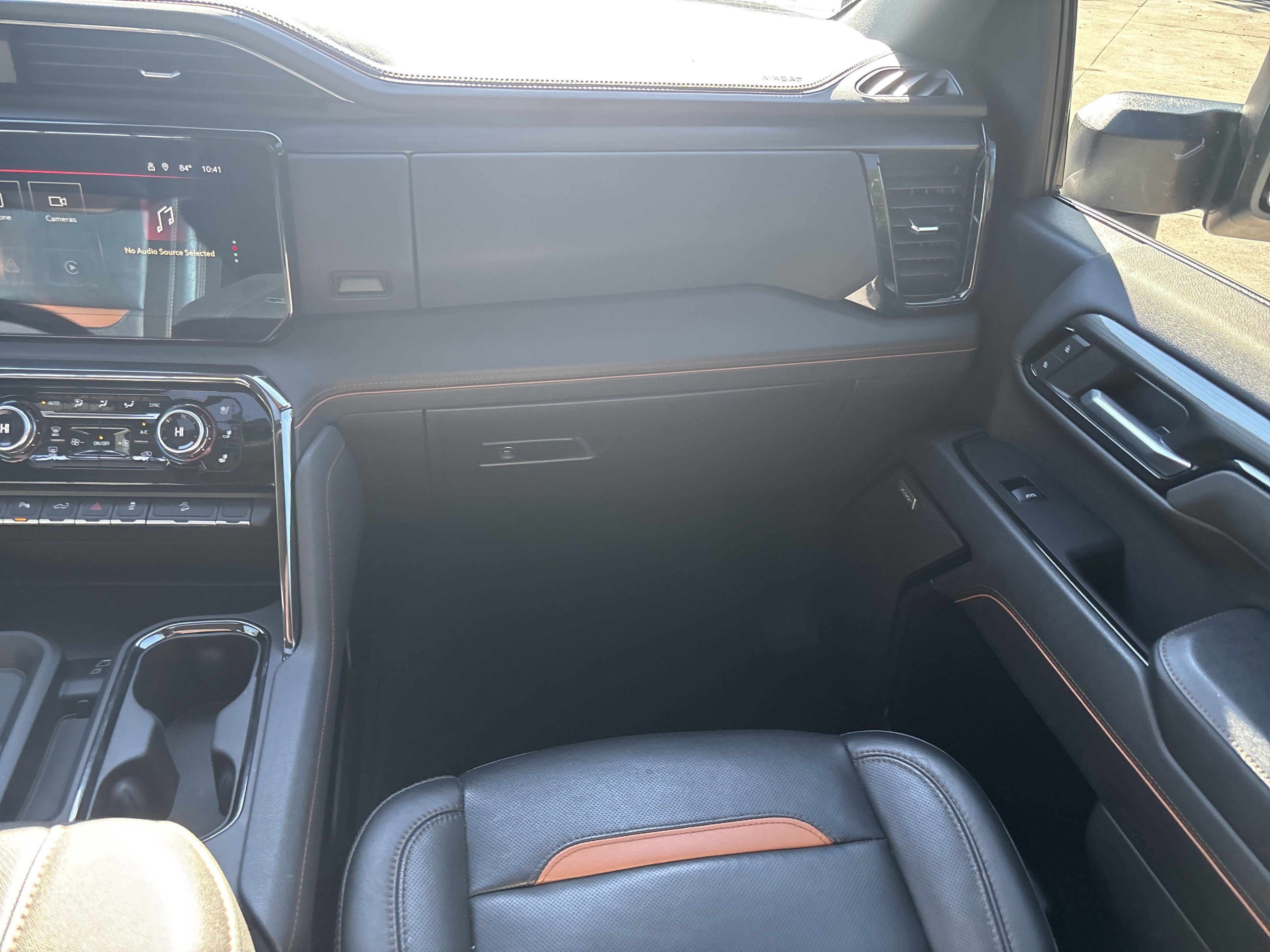 Used 2024 GMC Sierra 2500 AT4 w/ AT4 Premium Plus Package AWD/4WD image 20