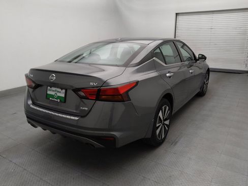 Used 2022 Nissan Altima 2.5 SV w/ SV Premium Package AWD/4WD image 9