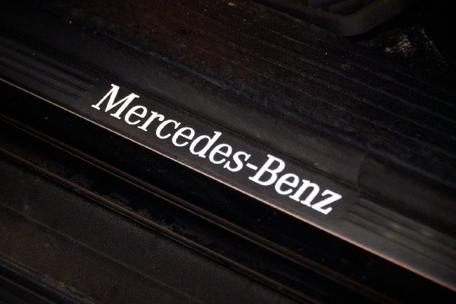 Used 2015 Mercedes-Benz GL 450 4MATIC image 17