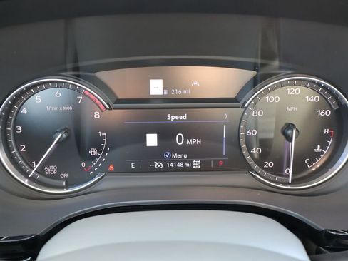 Used 2025 Cadillac XT6 Premium Luxury image 17