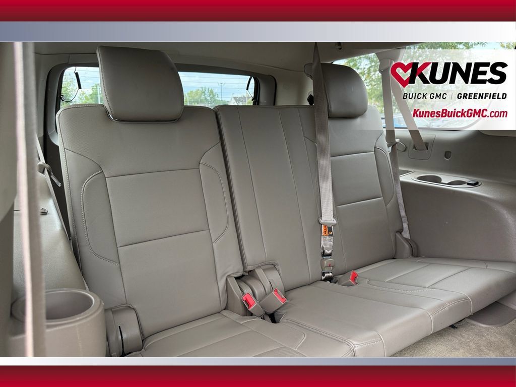 Used 2015 Chevrolet Suburban LTZ AWD/4WD image 41