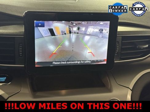 Used 2022 Ford Explorer XLT w/ Equipment Group 202A image 32