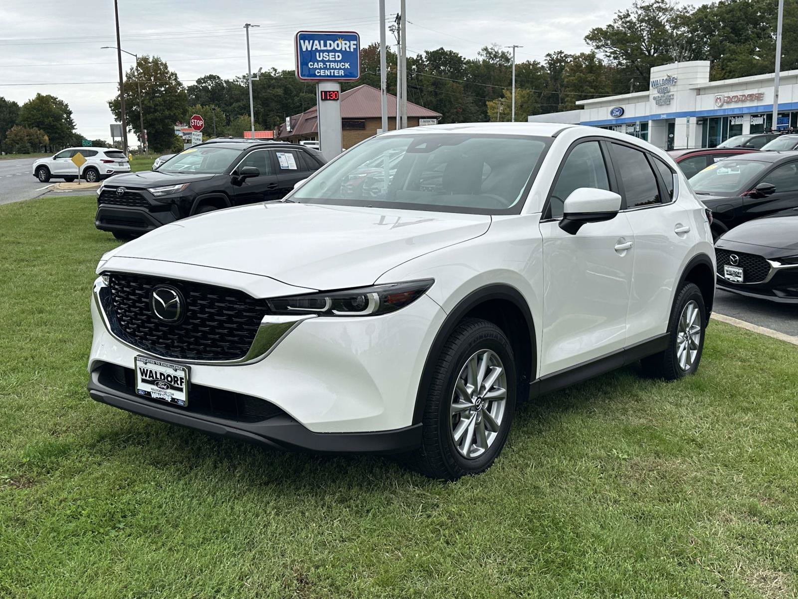 Used 2023 MAZDA CX-5 AWD 2.5 S w/ Select Package image 3