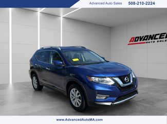 Used 2017 Nissan Rogue SV image 1