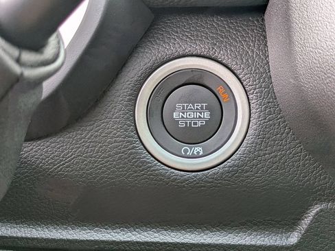New 2026 RAM 3500 Laramie AWD/4WD image 33