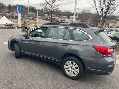 Used 2019 Subaru Outback 2.5i image 7