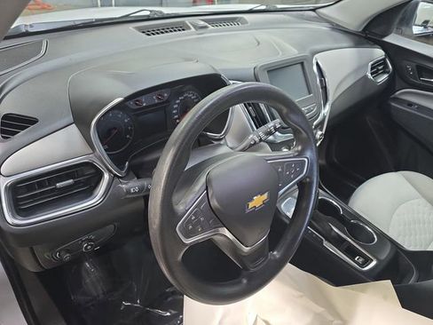 Used 2018 Chevrolet Equinox LS image 16