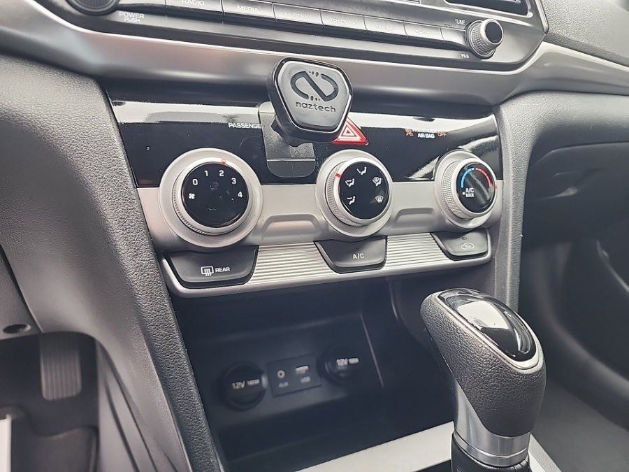 Used 2019 Hyundai Elantra SE w/ Cargo Package FWD image 20