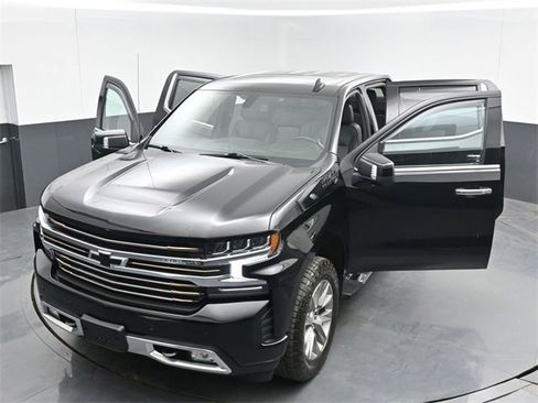 Used 2022 Chevrolet Silverado 1500 High Country w/ LPO, Dark Essentials Package image 53