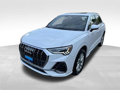 Used 2025 Audi Q3 2.0T Premium AWD/4WD image 3