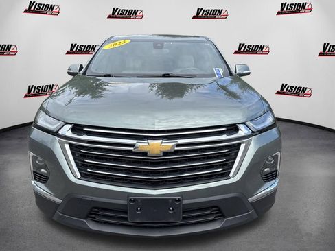 Used 2023 Chevrolet Traverse LT AWD/4WD image 2