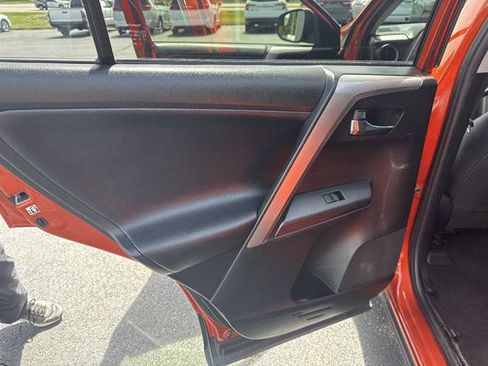 Used 2016 Toyota RAV4 XLE image 14