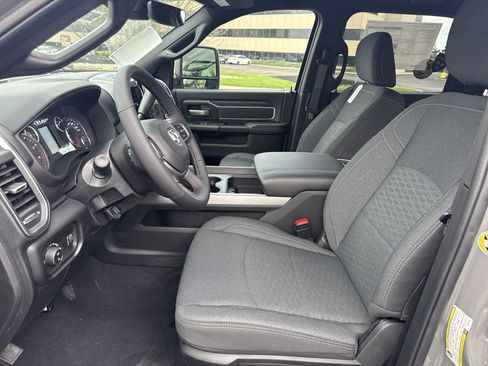 New 2026 RAM 3500 Big Horn AWD/4WD image 12