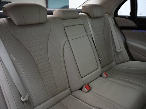Used 2016 Mercedes-Benz S 550 Sedan image 39