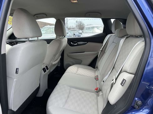 Used 2020 Nissan Rogue Sport SV AWD/4WD image 10