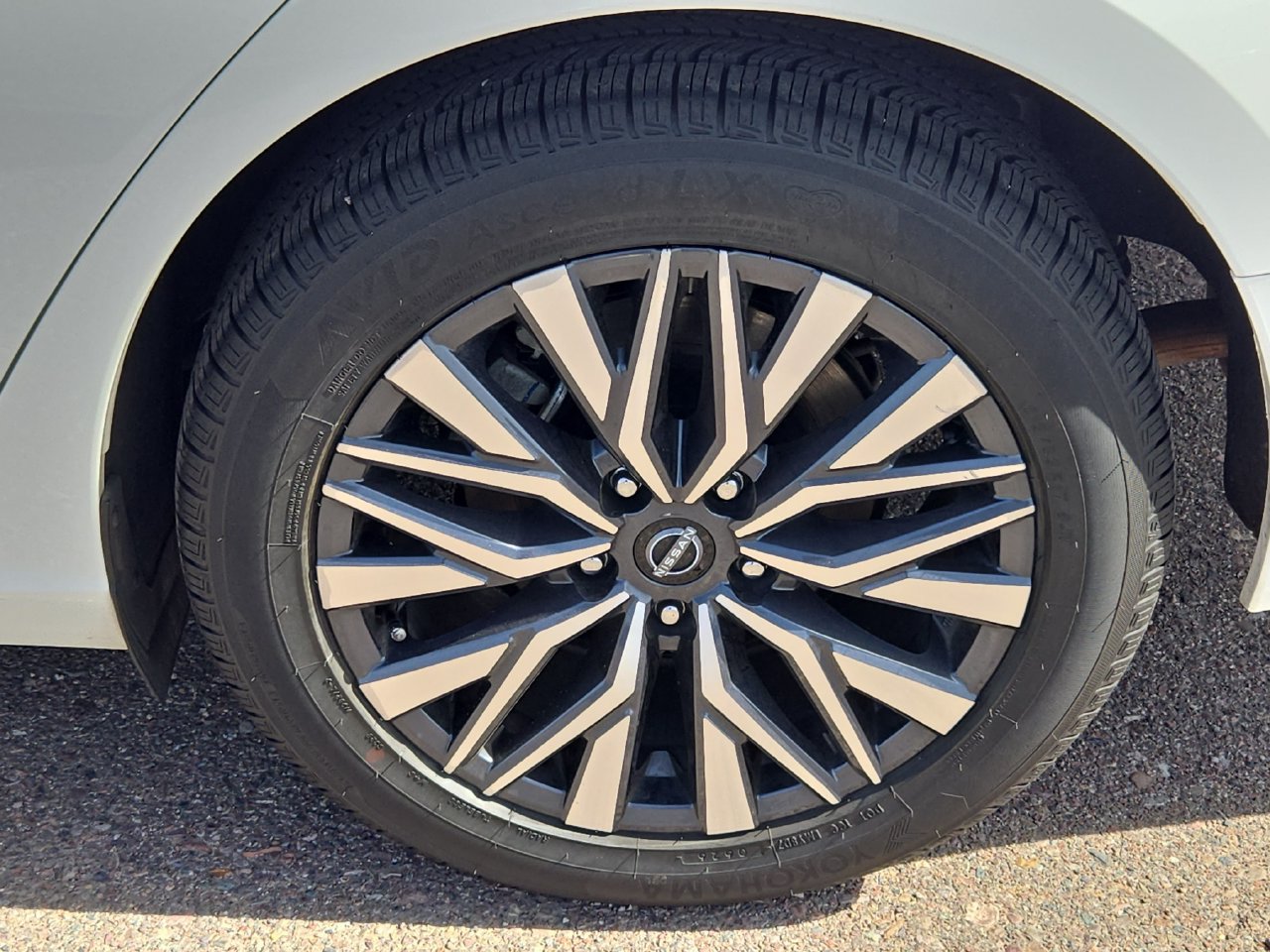 Certified 2025 Nissan Altima 2.5 SV FWD image 33