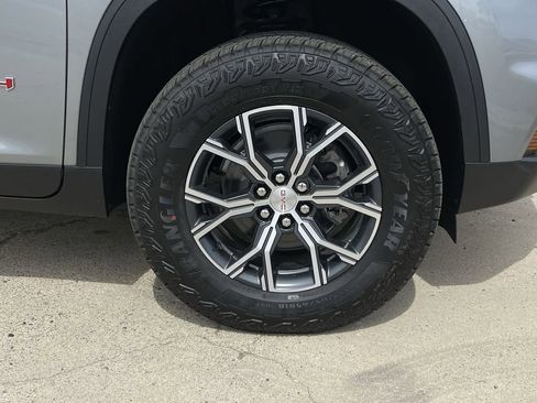New 2026 GMC Acadia AT4 w/ Luxury Package image 33
