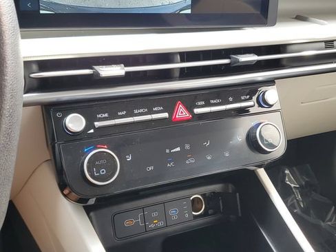 Certified 2025 Hyundai Tucson SEL FWD image 19