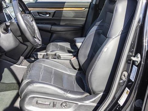 Used 2019 Honda CR-V Touring image 11