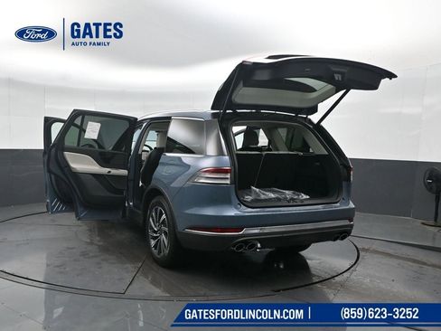 New 2026 Lincoln Aviator AWD image 60