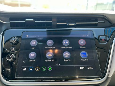 Used 2022 Chevrolet Bolt EUV Premier w/ Sun & Sound Package image 23