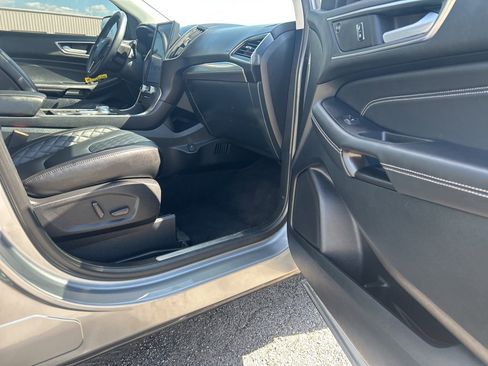 Used 2024 Ford Edge Titanium image 16