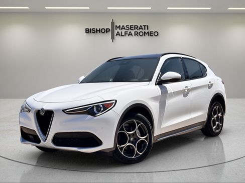 Used 2023 Alfa Romeo Stelvio Ti w/ Active Assist Plus Package AWD/4WD image 3