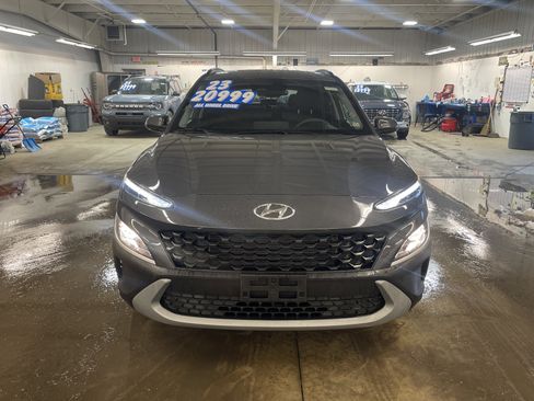 Used 2023 Hyundai Kona SEL image 2