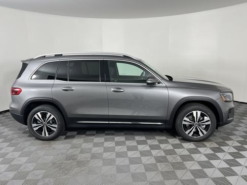 New 2026 Mercedes-Benz GLB 250 4MATIC image 14