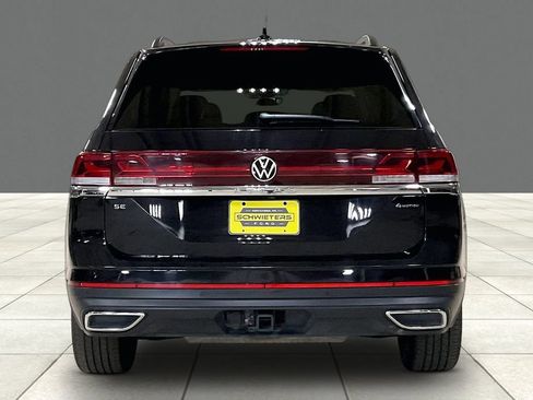 Used 2025 Volkswagen Atlas SE AWD/4WD image 4
