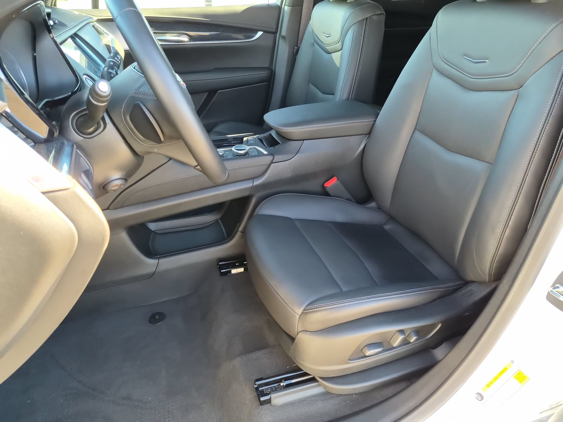 Certified 2023 Cadillac XT5 Premium Luxury FWD image 19