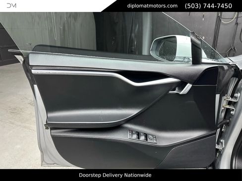 Used 2014 Tesla Model S image 25