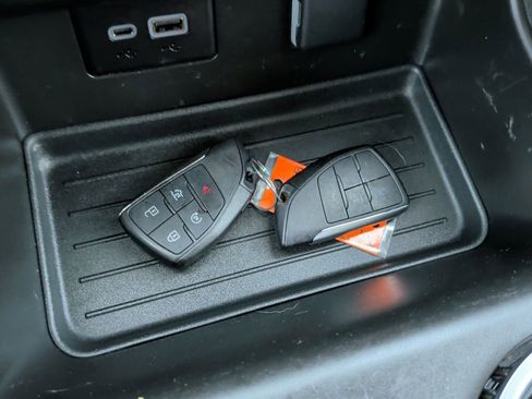 Used 2023 Chevrolet Tahoe 2WD w/ 1FL Safety Package image 47