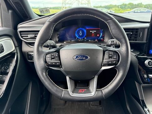 Used 2023 Ford Explorer ST w/ Equipment Group 401A AWD/4WD image 21