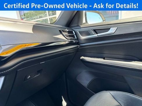 Certified 2024 Volkswagen Atlas Cross Sport SEL R-Line AWD/4WD image 18