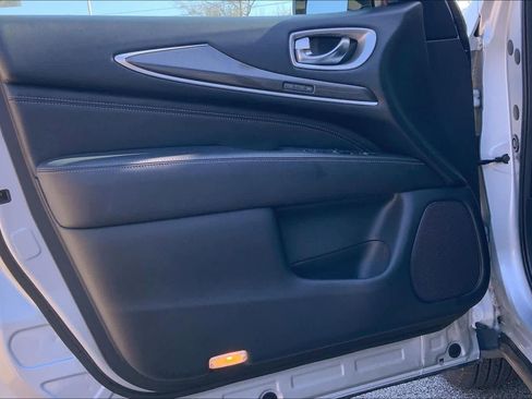 Used 2020 INFINITI QX60 Luxe w/ Essential Package image 42