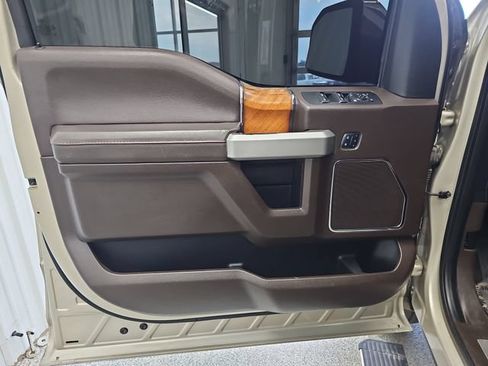 Used 2018 Ford F150 King Ranch w/ Equipment Group 601A Luxury AWD/4WD image 10