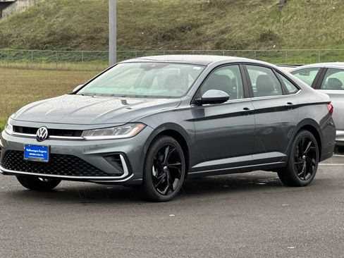 New 2026 Volkswagen Jetta SE image 7