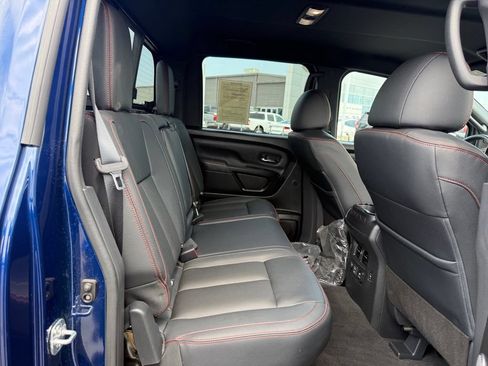 Used 2024 Nissan Titan PRO-4X w/ Pro-4x Convenience Package AWD/4WD image 20