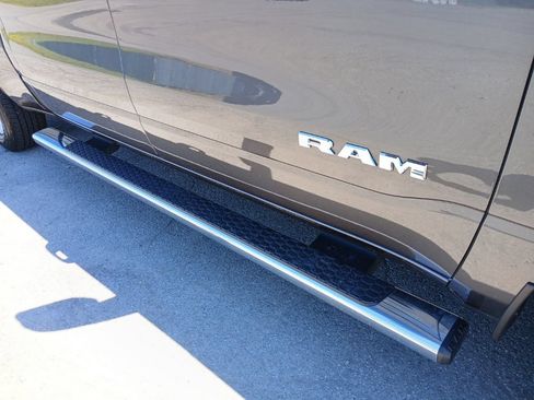 Used 2024 RAM 1500 Big Horn AWD/4WD image 25