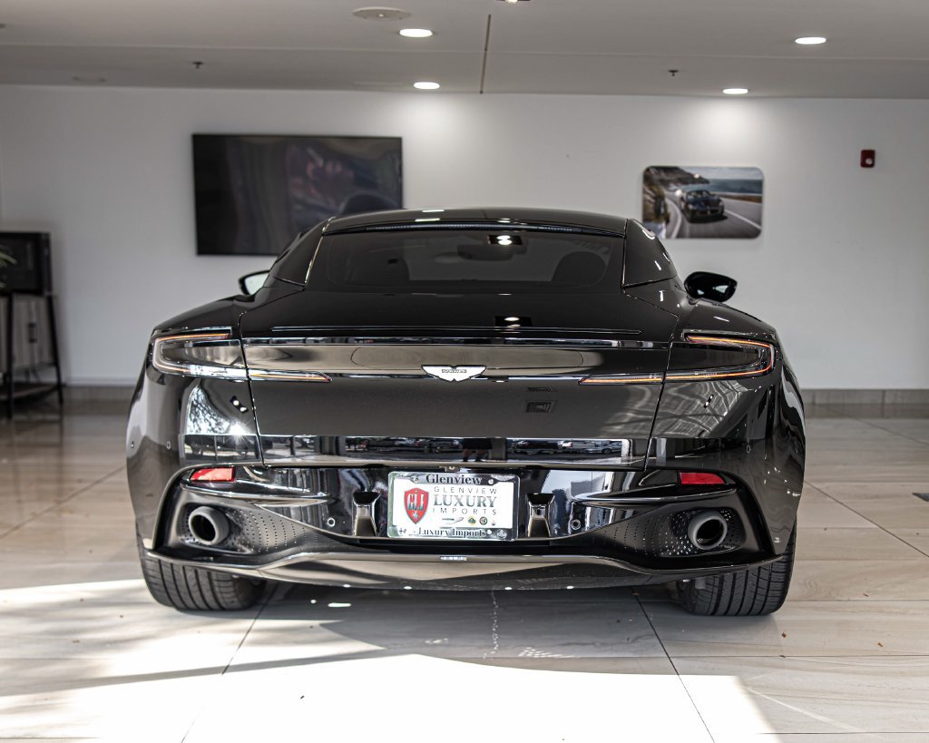 Used 2018 Aston Martin DB11 Coupe RWD image 13