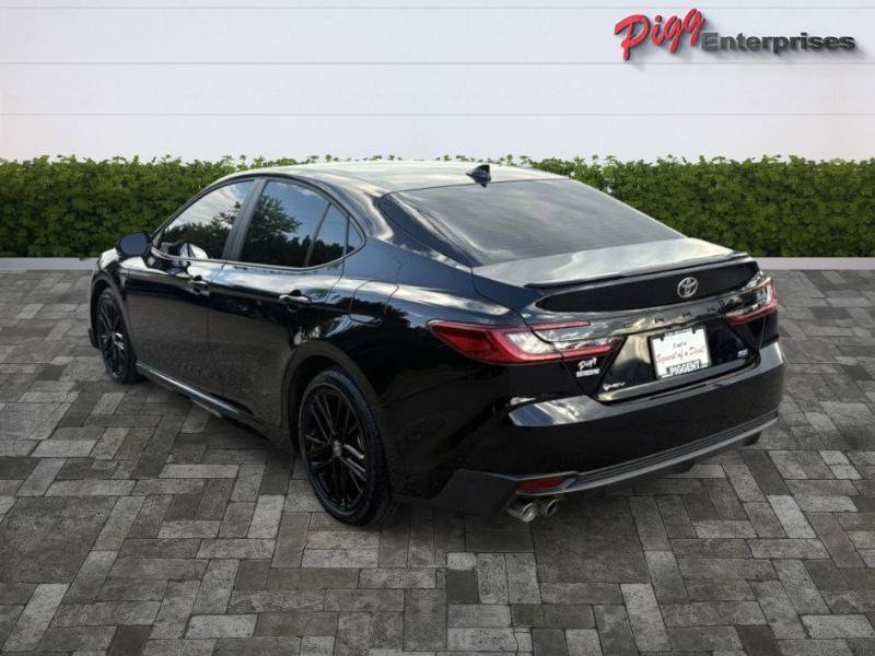Used 2026 Toyota Camry SE FWD image 2