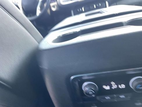 Used 2024 Chevrolet Tahoe LT RWD image 13
