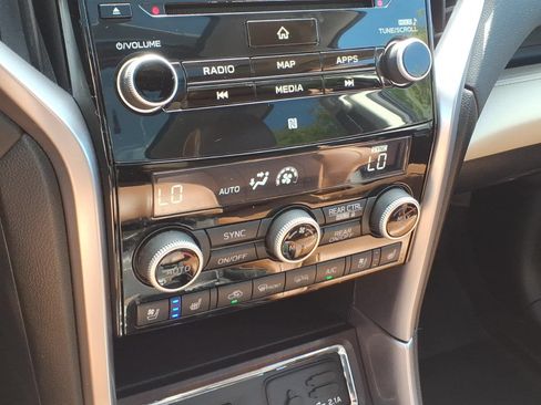 Used 2021 Subaru Ascent Touring w/ Popular Package #2A AWD/4WD image 18